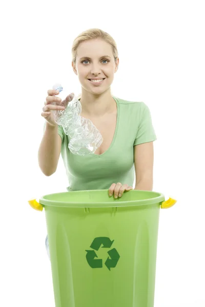 Mladá žena, recyklace — Stock fotografie