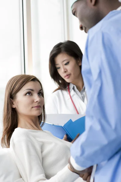Doctors and Patient — Stock Photo, Image