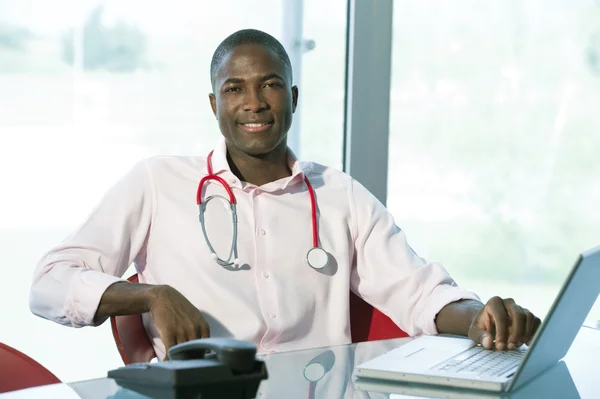 Casual male doctor — Stock Photo, Image