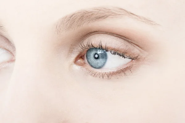 Blå ögon — Stockfoto