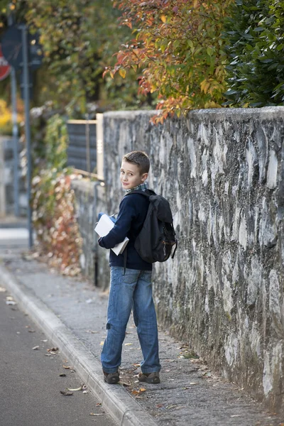 Schoolboy outdoors — Stock Photo, Image