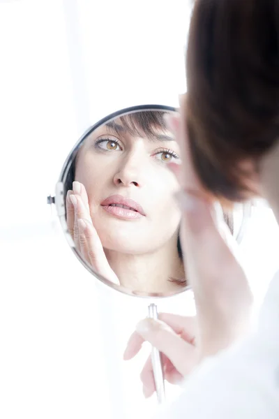 Woman In The Mirror — Stock Photo, Image