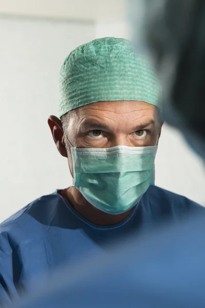 Retrato Cirurgião Masculino Trabalho Close — Fotografia de Stock