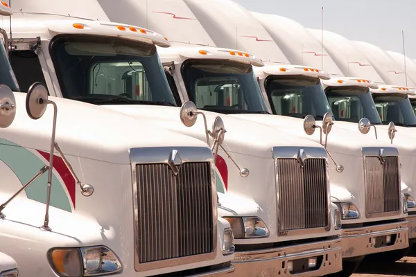 Semi Truck Fleet — Stock Photo, Image