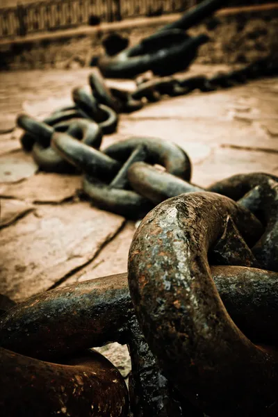 Old anchor and chain — Stock Photo, Image