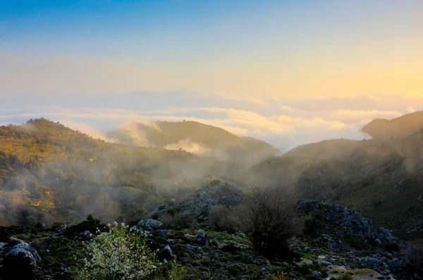 Beyaz dağ Sunrise — Stok fotoğraf