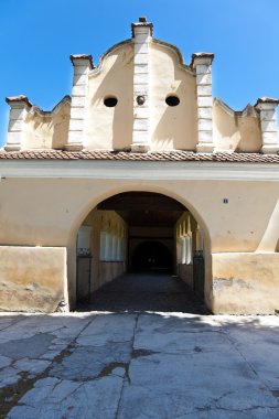 takviye edilmiş prejmer kilise girişinde