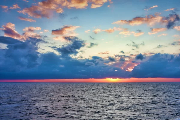 Solnedgang ved Adriaterhavet – stockfoto