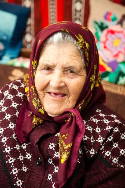 Yaşlı bir kadının portresi