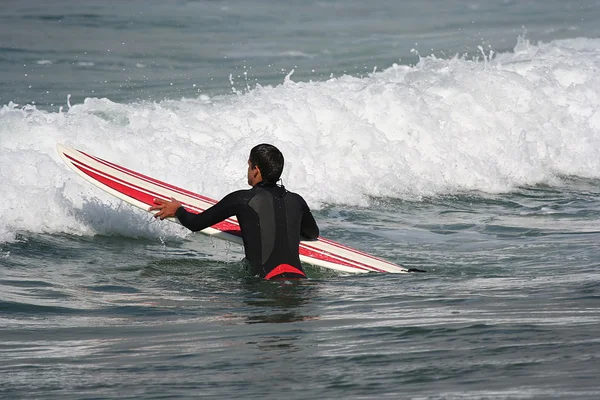 Sörf öğretmeni — Stok fotoğraf