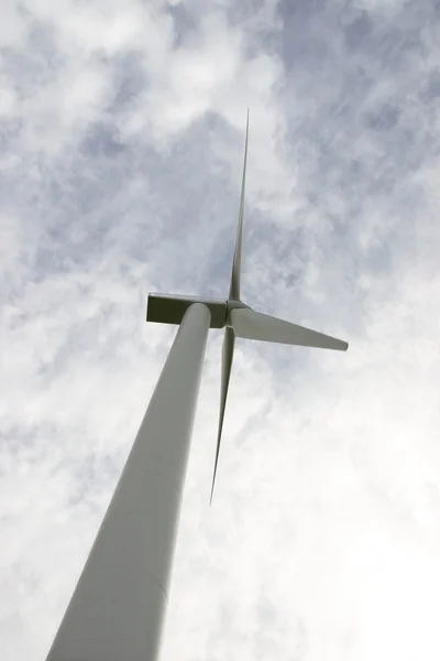 High wind turbine — Stock Photo, Image