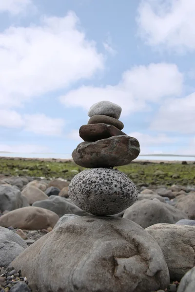 선 균형 돌 — 스톡 사진