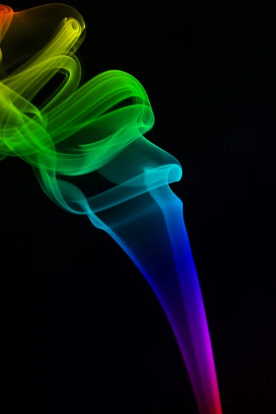 Siyah arkaplanda renkli duman — Stok fotoğraf