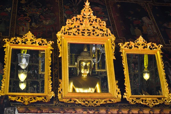 Spiegelbild Buddha-Bild — Stockfoto