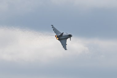 BAE eurofighter typhoon üzerinde afterburner ile