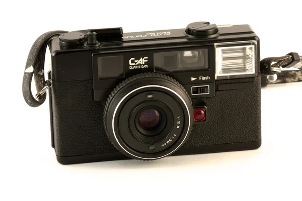 Câmera de filme antigo isolado em branco — Fotografia de Stock