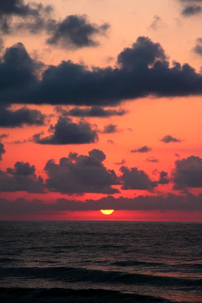 赤の夜明け — ストック写真
