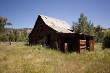 eski barn house house