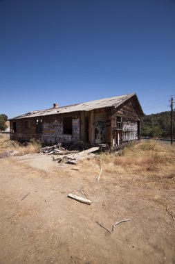 eski barn house house