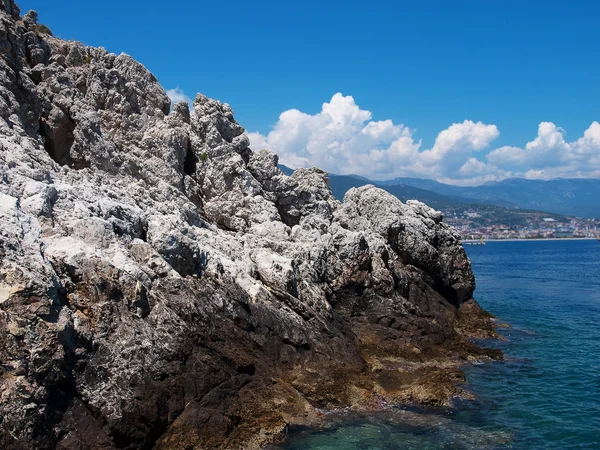 Costa rocciosa del Mar Mediterraneo — Foto Stock