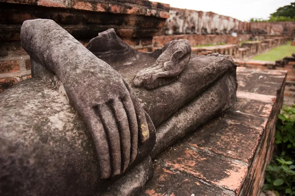 Ruin buddha — Stock Photo, Image