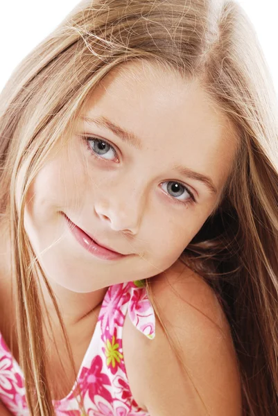 Ljusa porträtt av blond liten flicka på vit — Stockfoto