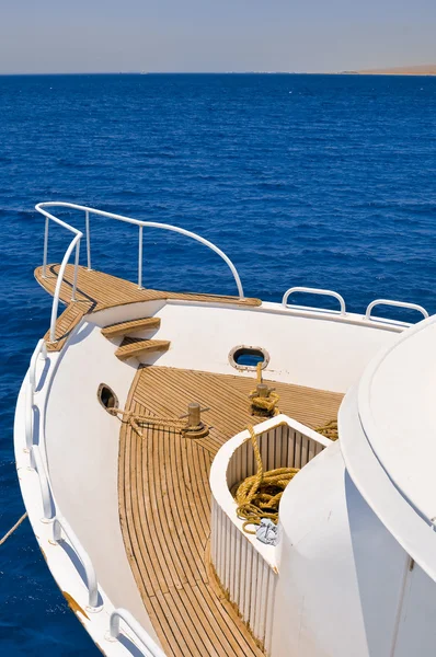 Deck of the moored yacht — Stock Photo, Image
