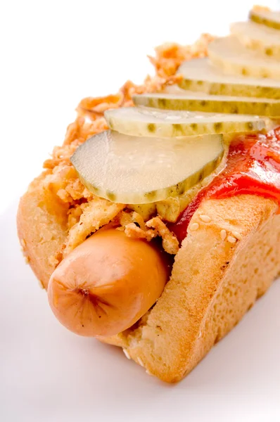 Hotdog with onion and cucumber 1 — Stock Photo, Image