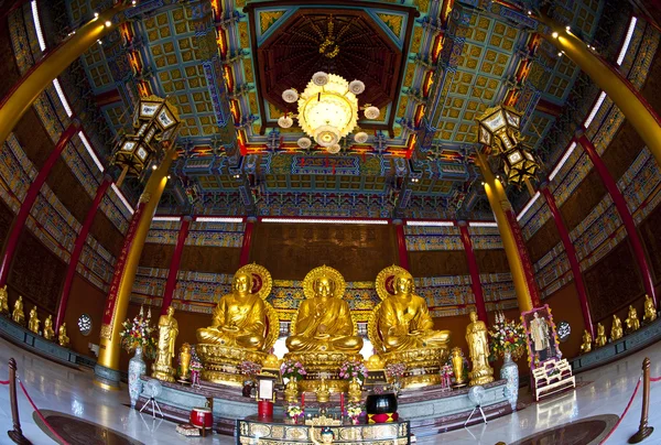 Chinese Golden buddha statues in wide angle — Stock Photo, Image
