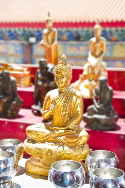 Pequenas estátuas de buddha — Fotografia de Stock
