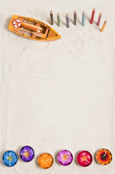 Sand papper med båt — Stockfoto