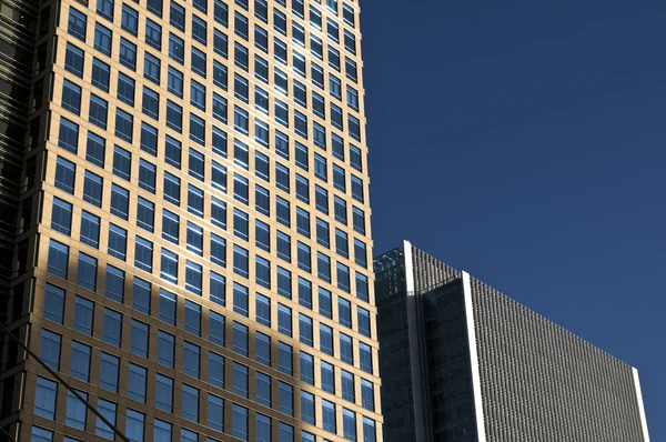 Allgemeine Bürogebäude — Stockfoto