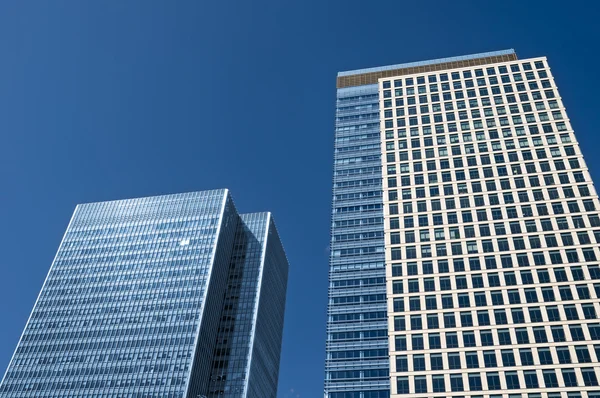 Edificios de oficinas en Canary Wharf. — Foto de Stock