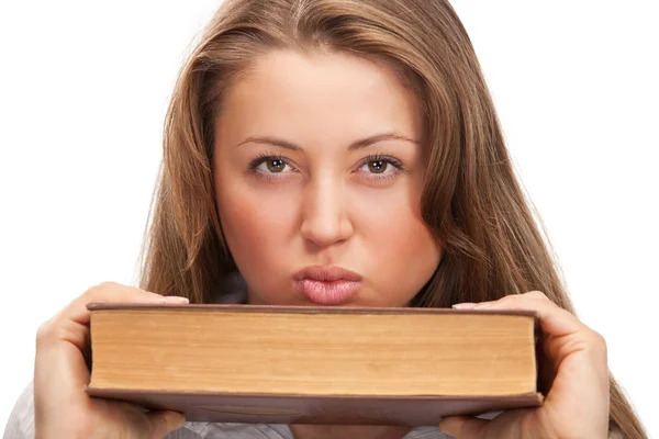 Красивая блондинка студентка с книгой — стоковое фото