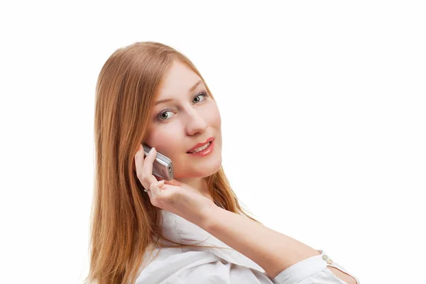 Портрет красивой деловой женщины с помощью мобильного телефона — стоковое фото