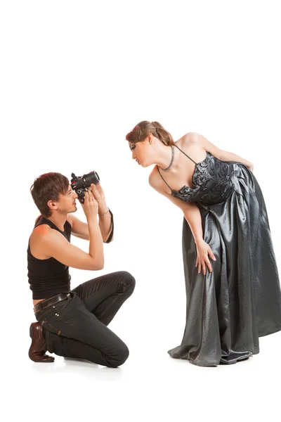 Junge erwachsene weibliche kaukasische Modell wird im Studio fotografiert — Stockfoto