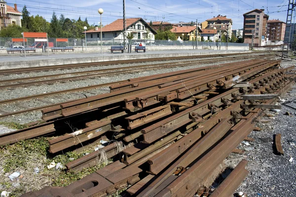 Vigas de ferro em uma estação de trem — Fotografia de Stock