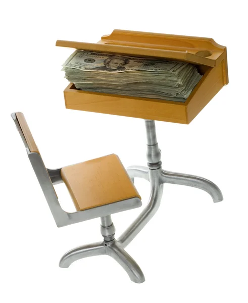 Dinero para la educación en el escritorio — Foto de Stock