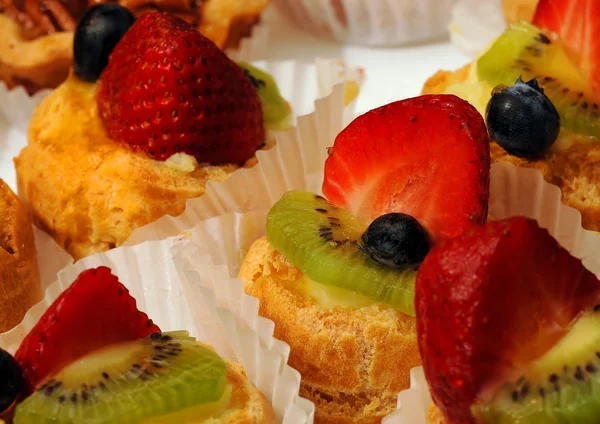 stock image Strawberry, Kiwi Dessert