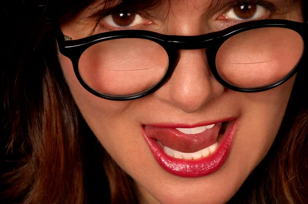 Kvinna med progressiva glasögon — Stockfoto