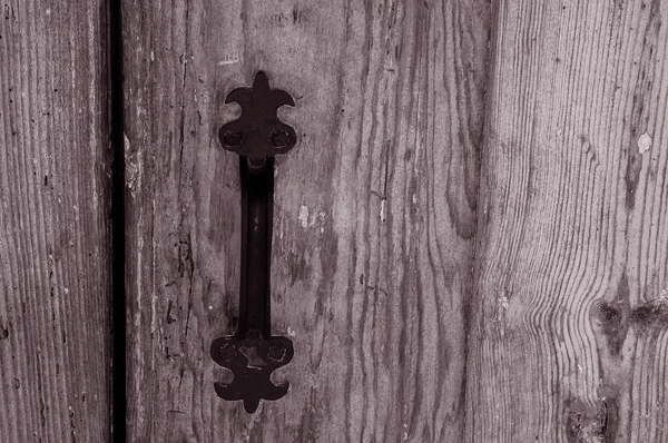 Дверная ручка часовни — стоковое фото
