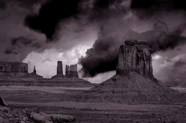 Geçen fırtına, monument valley — Stok fotoğraf