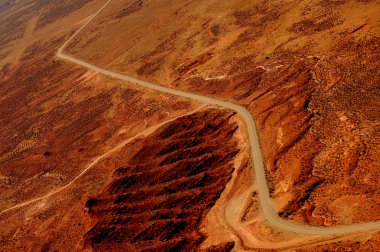 yol aşağıdaki