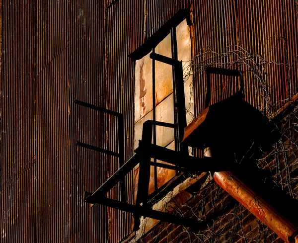 Bina eski rusted — Stok fotoğraf