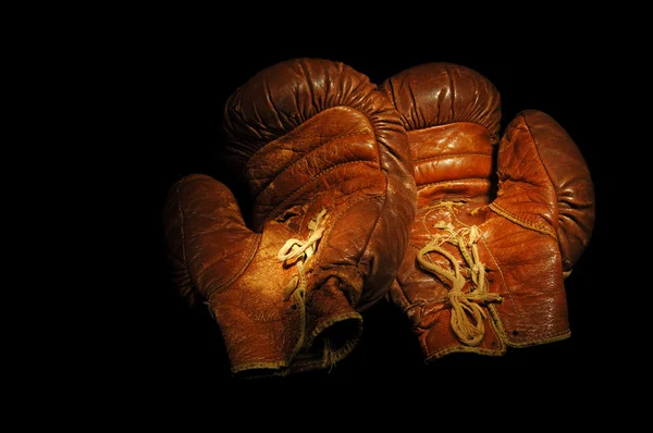 Урожай боксерські рукавички — стокове фото