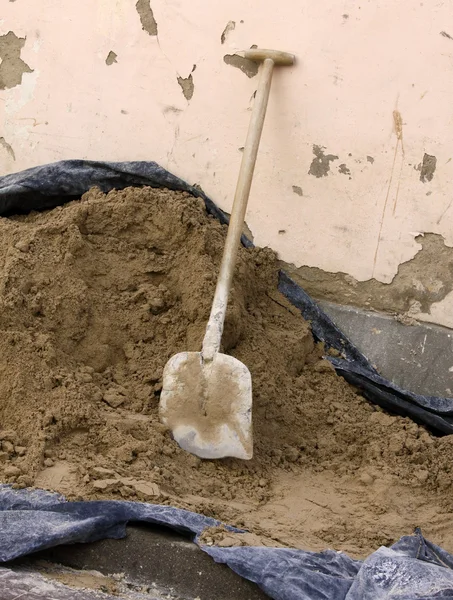 Бетонні лопатою — стокове фото