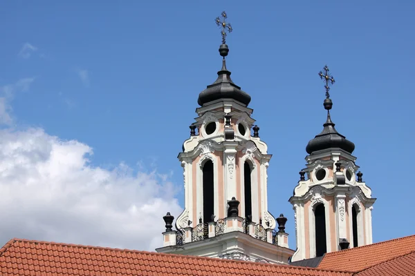 Torres barrocas de la iglesia —  Fotos de Stock