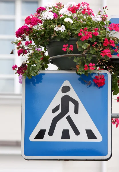 Crossing sign — Stock Photo, Image