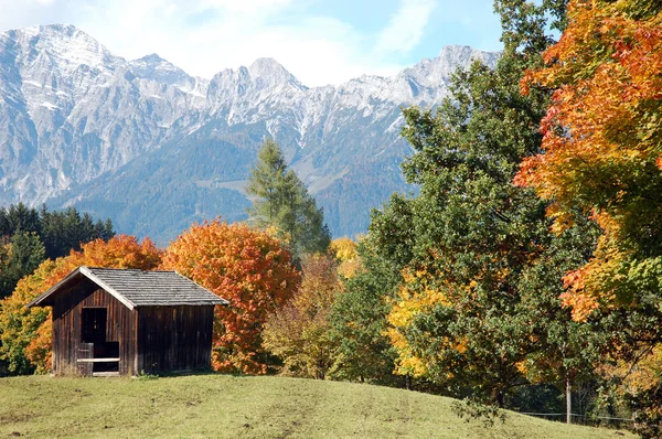 Österreichische Berge im Herbst — Stockfoto