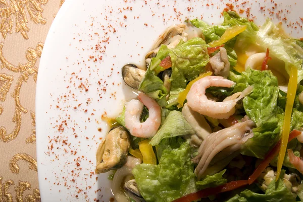 Salat aus Meeresfrüchten — Stockfoto